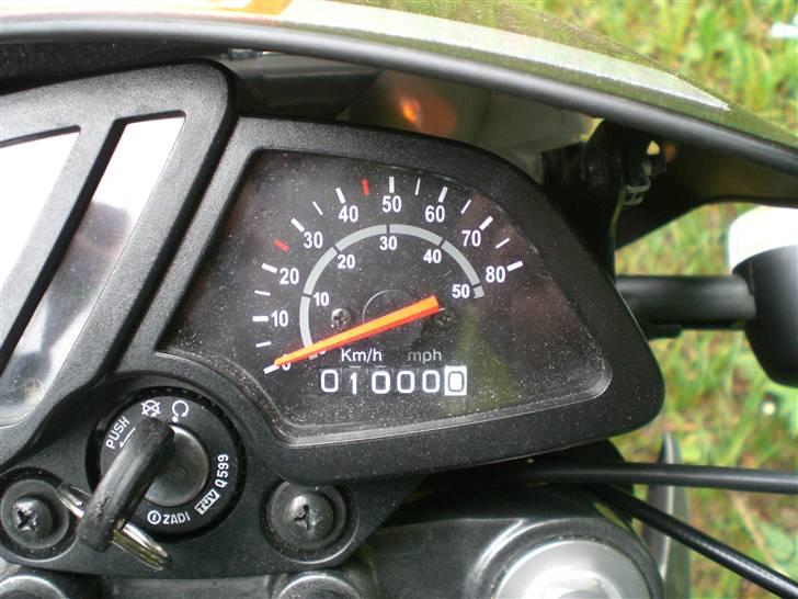 Derbi senda sm X-treme  solgt - det var da den rundede de første 1000 km....  billede 13