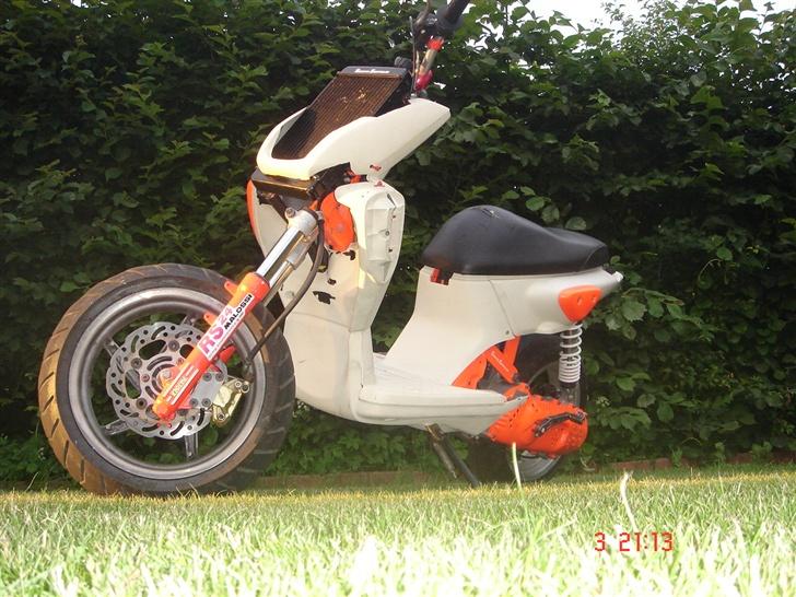 Yamaha Slider LC DD SOLGT. - Hvorfor betale  300 kr for en TT Racing skive når man selv kan lave dem på 10 min ? billede 11