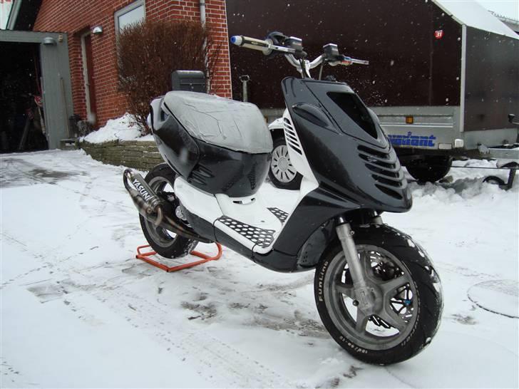 Aprilia Sonrox |XPT|™ VÆK - Nyt i sneen :) billede 2