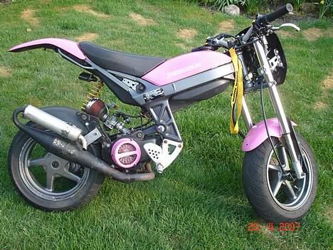 Suzuki Street Magic SOLGT billede 1