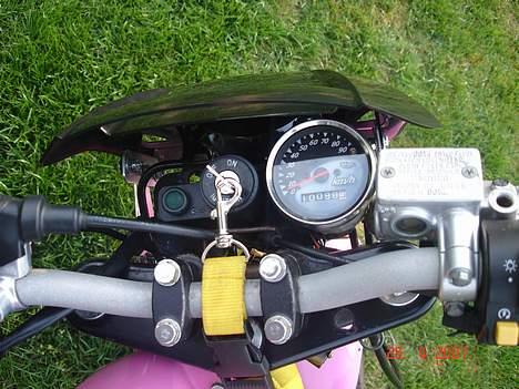 Suzuki Street Magic SOLGT billede 4