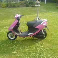 PGO Galaxy 50 "Pink"