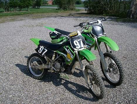 Kawasaki Kx 125 cc. Solgt :) - Kommer flere billeder :D her står den sammen med 85´eren billede 2