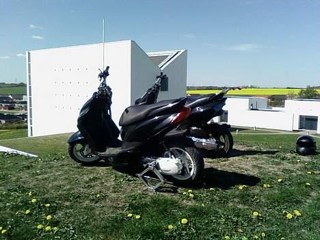 Yamaha Jog R (Byttet til SMT) - sidste sommers :P billede 3