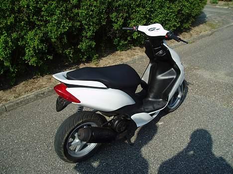 Yamaha Jog R (SOLGT)! - Før.. Dagen efter jeg havde købt den.. billede 3
