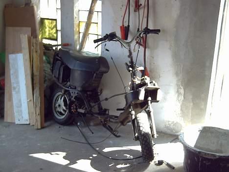 Yamaha Axis (Solgt) billede 1