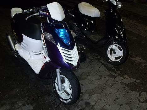 Yamaha JoG Fs (SOLGT) - christians k gamle sonic og min =D billede 11