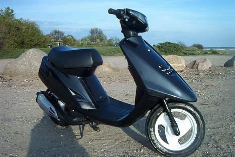 Yamaha jog *Solgt* - se hvor flot den er !:) billede 15