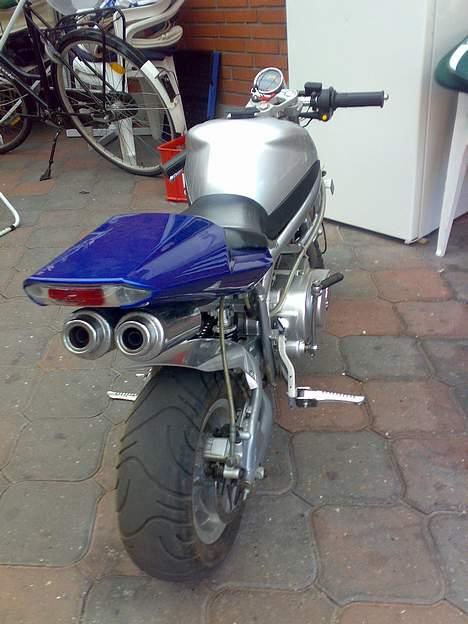 MiniBike 110ccm solgt for 2500 kr - så er der kommet nye skjolde på billede 12