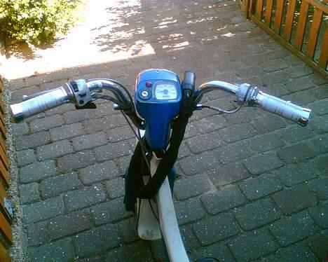 Suzuki FZ50 billede 3