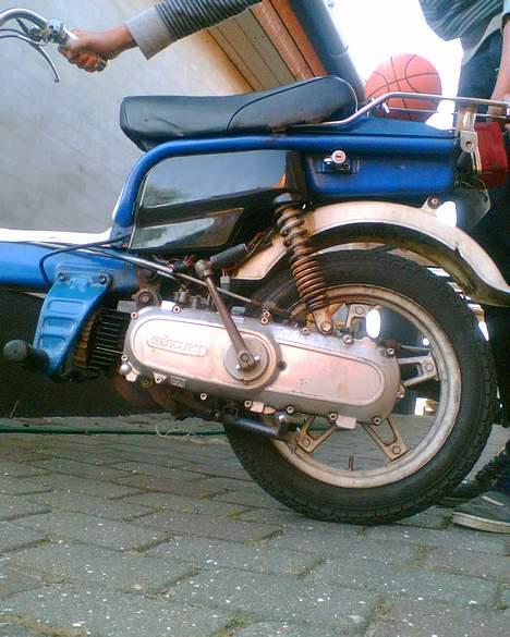 Suzuki FZ50 billede 4