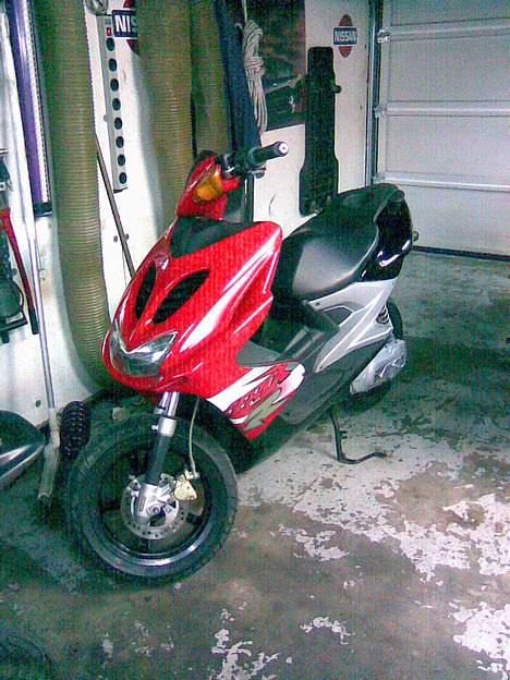 Yamaha aerox byttet billede 12