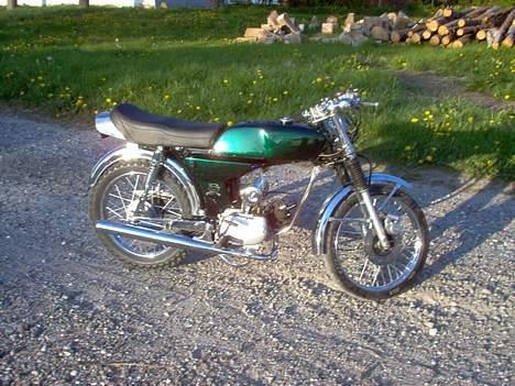 Yamaha DX 4 gear - Som den ser ud nu:) billede 2