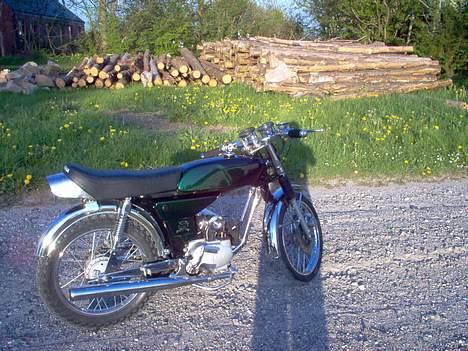 Yamaha DX 4 gear - Som den står nu, I alt sin magt :D billede 11