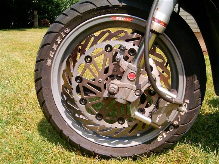 Piaggio NRG STJÅLET :'( - Stage6 SSP Oversize skive -Rustfri- og min R-setup 4-stemplede bremsekaliber billede 6