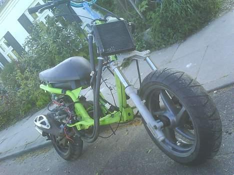 Yamaha Slider //SOLGT// - skråt forfra billede 7