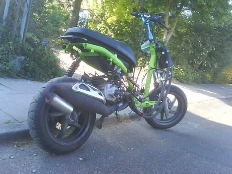 Yamaha Slider //SOLGT// - fra højre side billede 9