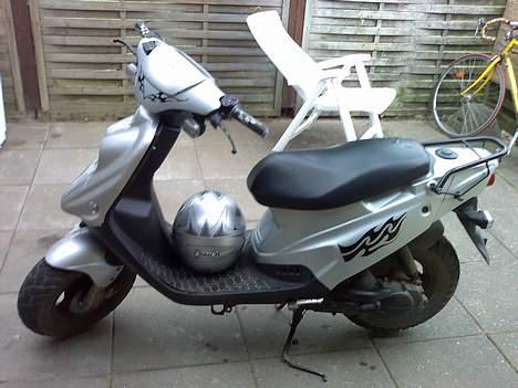 PGO Hot 50 solgt - fra siden billede 2