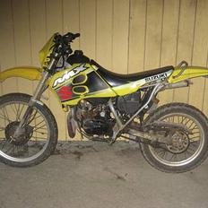Suzuki rmx