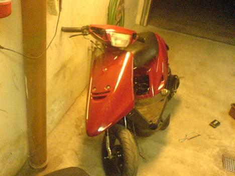 Yamaha jog ( solgt) billede 6