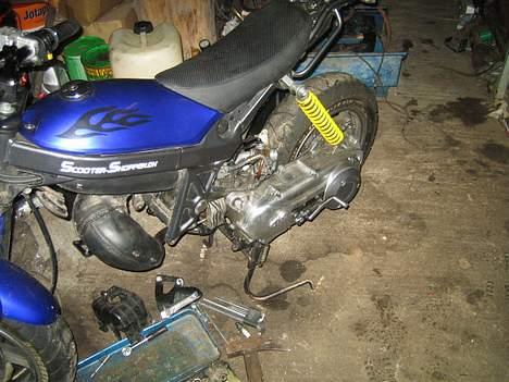 Suzuki street magic (SOLGT) billede 3