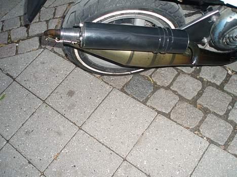 Yamaha jog SOLGT billede 3