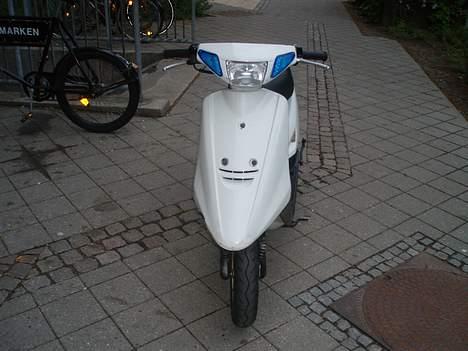 Yamaha jog SOLGT billede 4