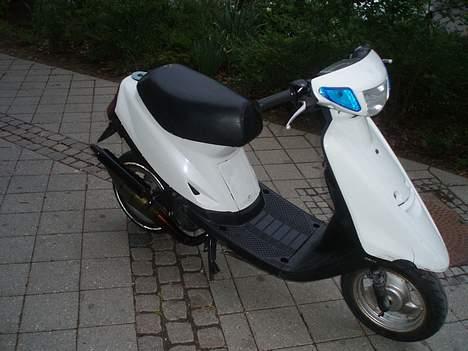 Yamaha jog SOLGT billede 5