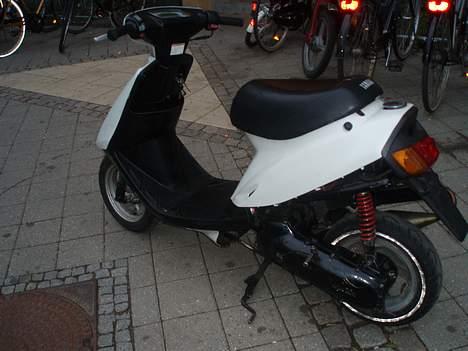 Yamaha jog SOLGT billede 6