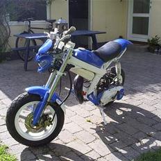 Suzuki Street Magic - Solgt