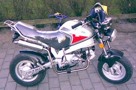 Skyteam PBR 125cc Brændt  ;( - Sådan ser den ud fra helt ny . Jeg havde kørt 25km samme dag som jeg fik den :D billede 8