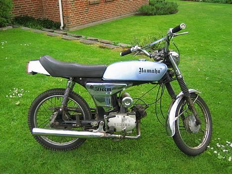 Yamaha 4 gear SOLGT billede 1