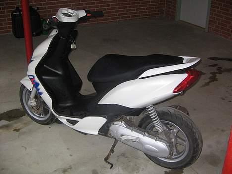 Yamaha Jog R - Bagenden fra en anden vinkel... billede 9