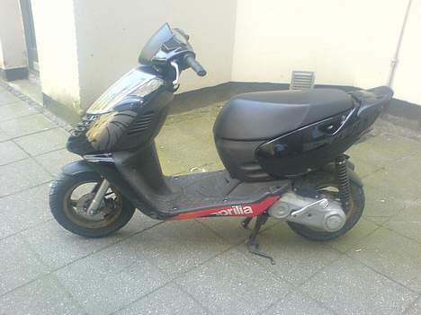 Aprilia Sonic (Stjålet På Amager) - Nyt Billede. Taget d.12 maj 2007. billede 4