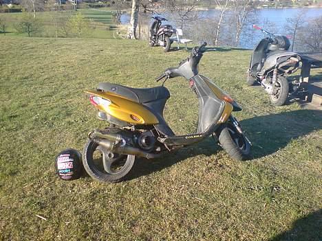 Gilera Stalker ¤solgt¤ - Efter montering af tun, skjolde + diverse.. som den står nu! :) billede 14