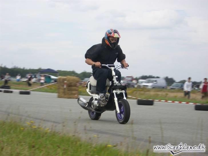 Yamaha Jog S6R byttet til dildo - Mig og joggen :D billede 7