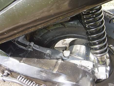 Yamaha Jog FS/AS - blokken, der er ikke skruer i pga jeg er igang med at male variodækslet, men den er fin og ren. billede 10