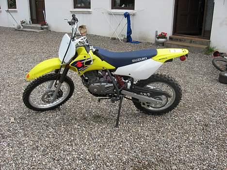 Suzuki DR-125cc billede 3