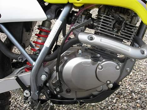 Suzuki DR-125cc billede 5