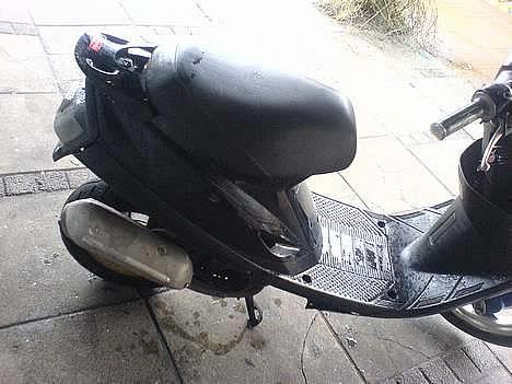 Yamaha jog as solgt billede 5