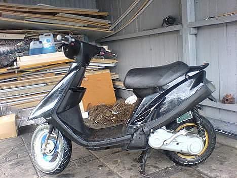 Yamaha jog as solgt billede 6