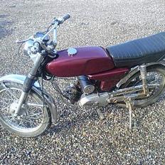 Yamaha 4 gear BYTTET