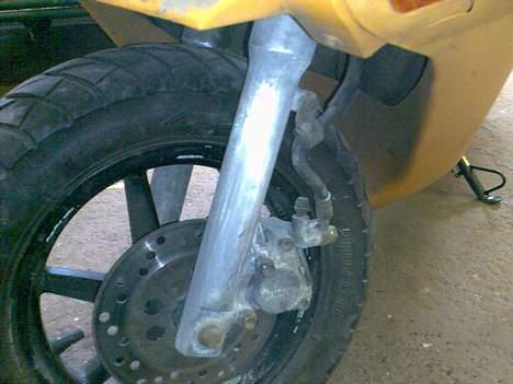 Honda sfx - Solgt - Efter.. (Prøve) Det er utroligt hva en stålbørste og noget sandpapir kan gøre billede 14