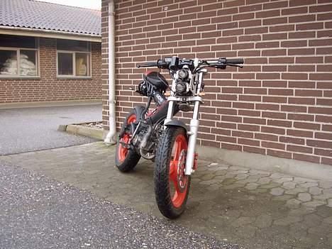 Sachs MADASS - Forfra billede 3