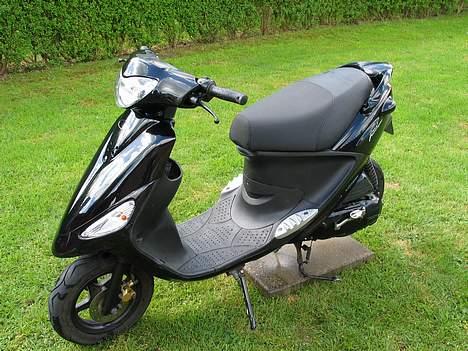 PGO Black magic billede 1