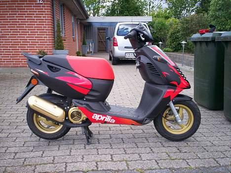 Aprilia Sonic GP AC Replica billede 3