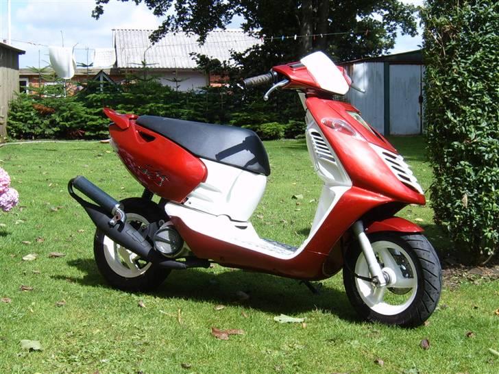 Aprilia sonic Red Angel   billede 1