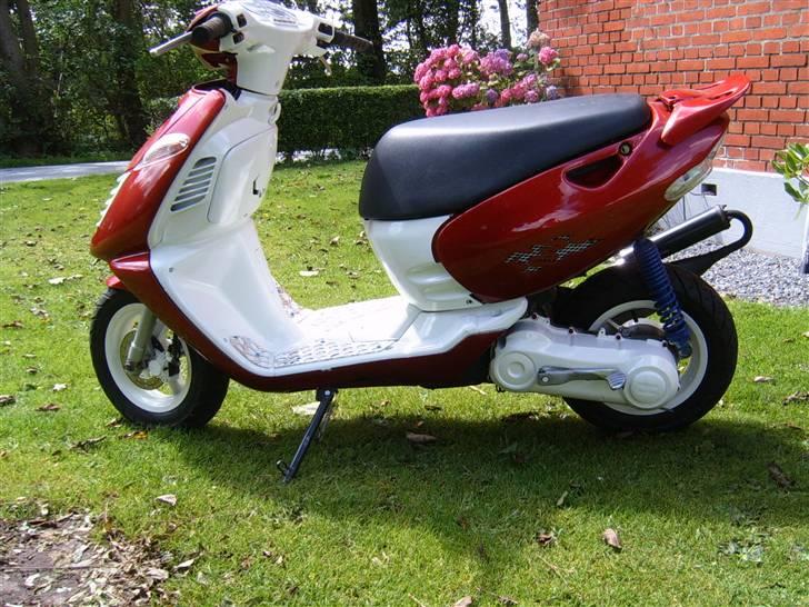 Aprilia sonic Red Angel   billede 2