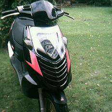 Aprilia sonic [solgt]