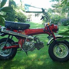 Honda Dax ST50